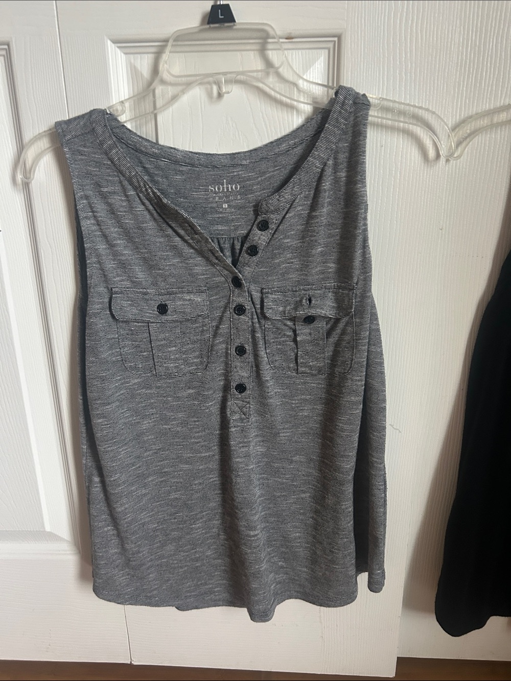 Soho Heather Gray Sleeveless Henley Pocket Tank